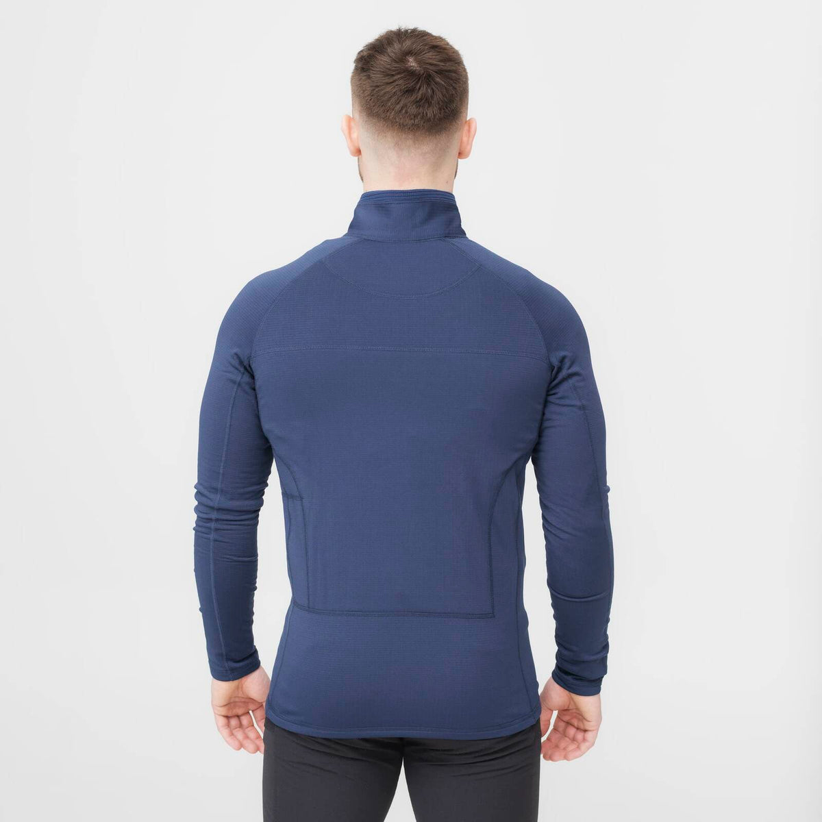Grid Fleece Mens-Model (1)