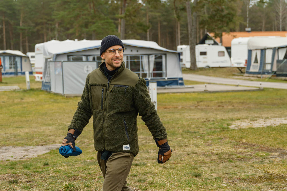 Smart Heated Clothing For Comfort And Space-Saving on Your Trip