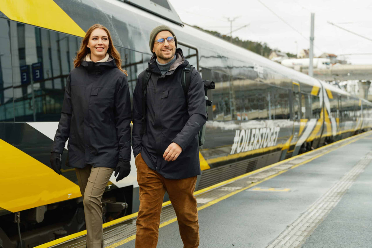 Commuting in the cold with Oslo Coat