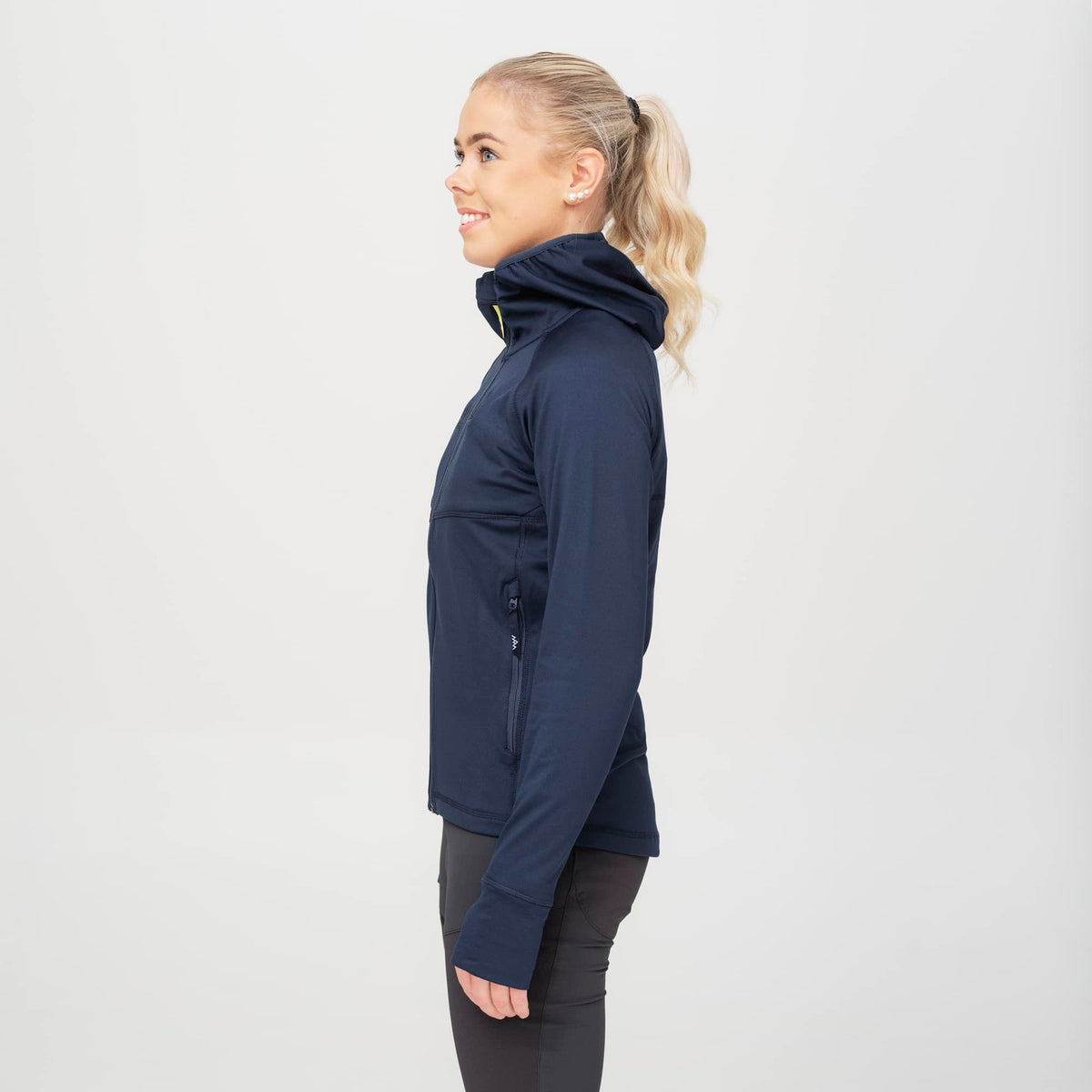 Anyday Ziphood Womens-Model (3)